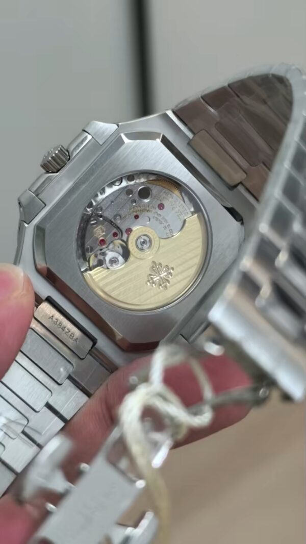 Patek Philippe Nautilus 5821 Green