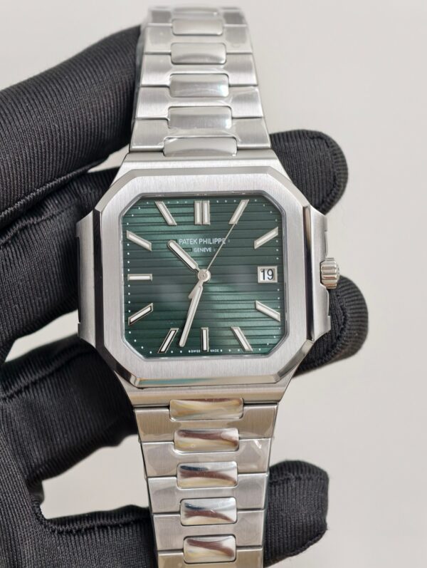 Patek Philippe Nautilus 5821 Green
