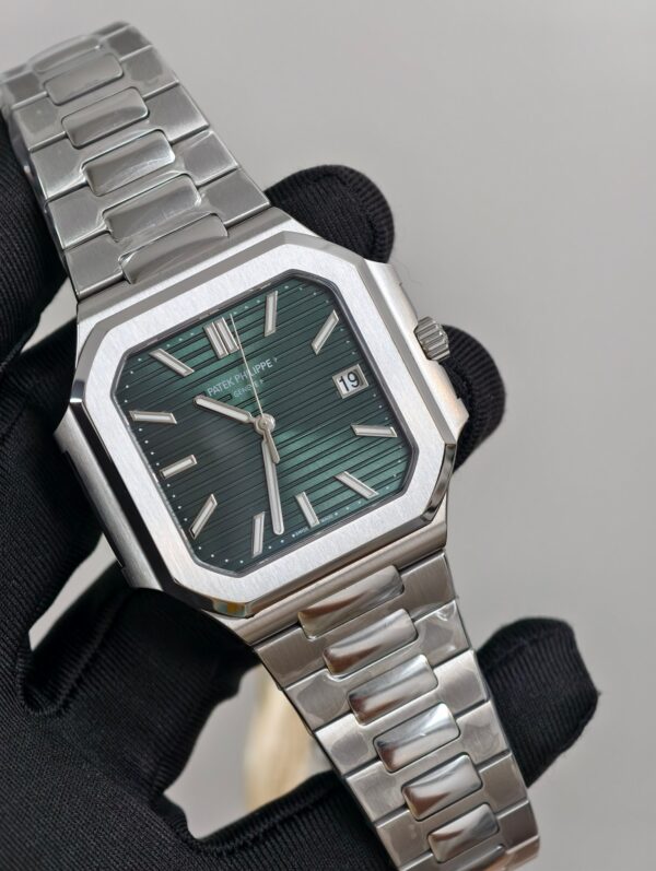 Patek Philippe Nautilus 5821 Green