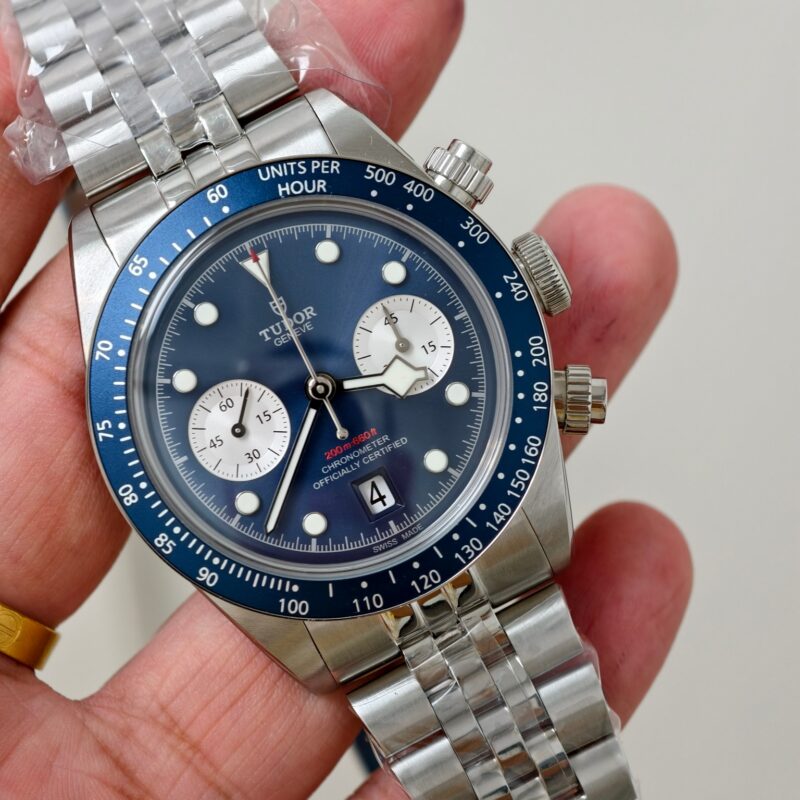 Tudor Black Bay (COMPLICATIONS) Black