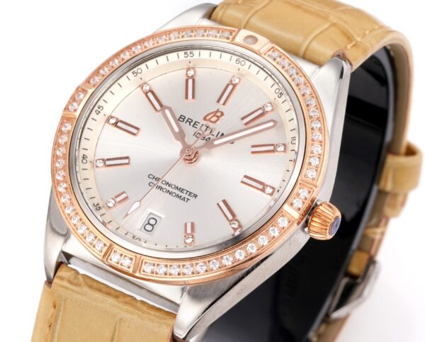 Breitling Chronomat (COMPLICATIONS) Red
