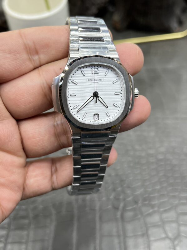 Patek Philippe Nautilus (NAUTILUS)