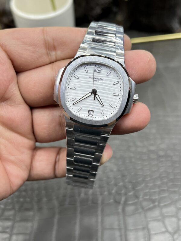 Patek Philippe Nautilus (NAUTILUS)