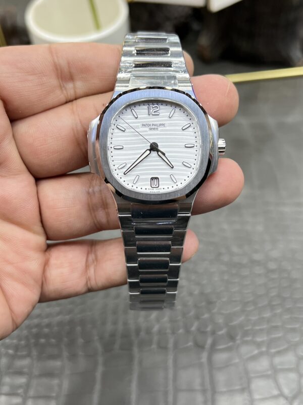 Patek Philippe Nautilus (NAUTILUS)