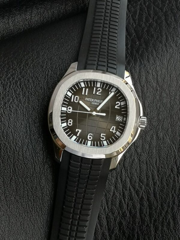 Patek Philippe Aquanaut (AQUANAUT)