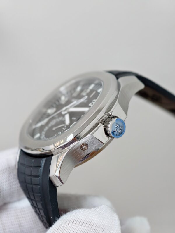 Patek Philippe Aquanaut 5164 Black