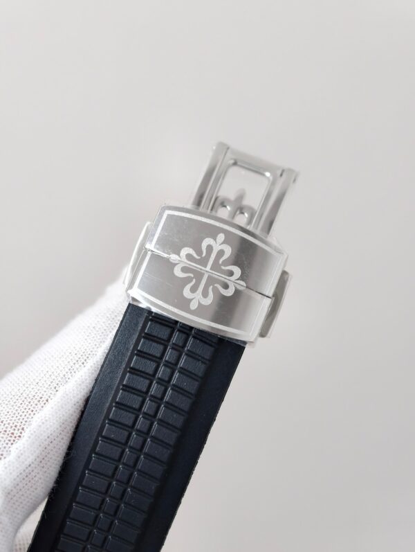 Patek Philippe Aquanaut 5164 Black