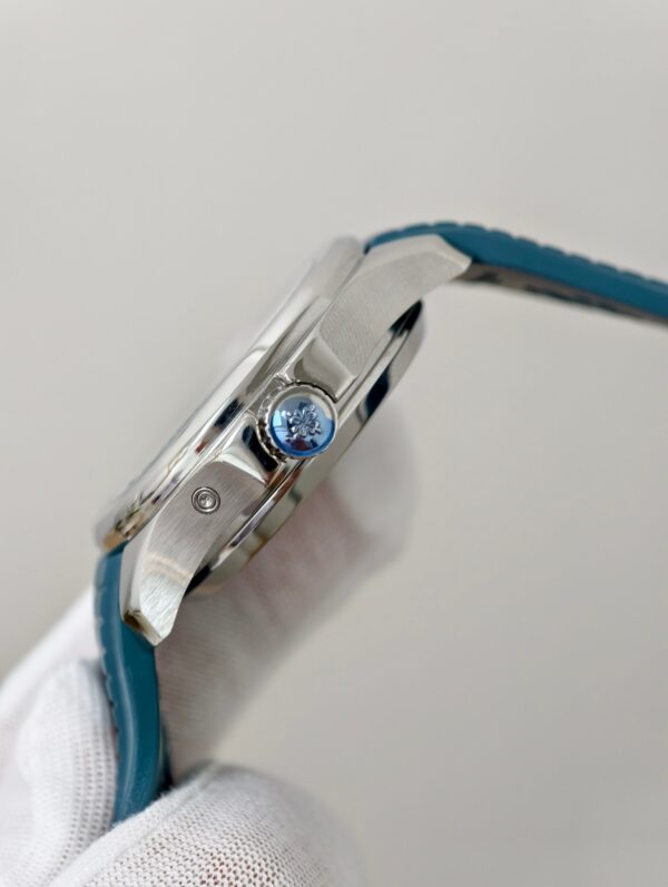 a1757657021538_7886-1.jpg Patek Philippe Aquanaut 5164 Blue