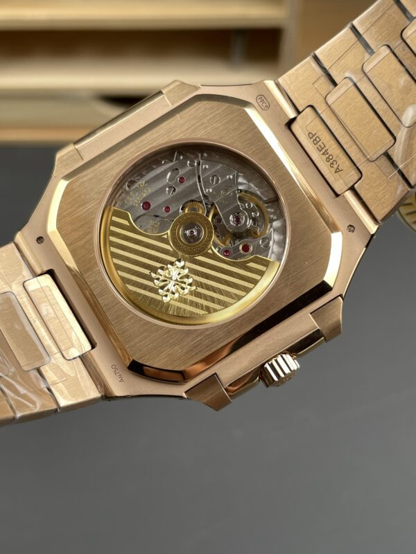 Patek Philippe Nautilus 7821