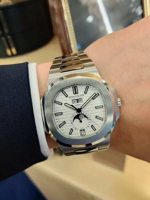 Patek Philippe Nautilus 5726 White