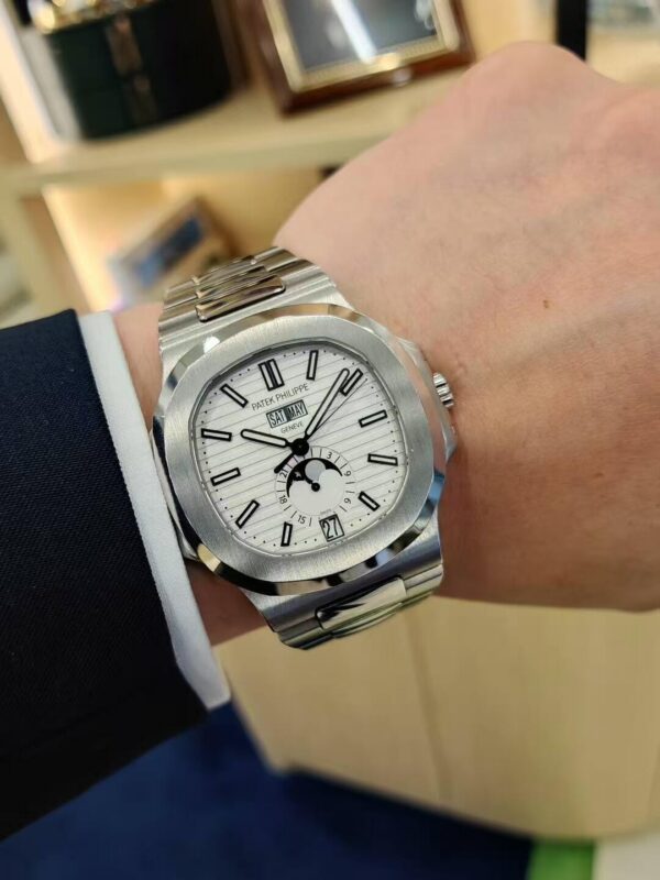 Patek Philippe Nautilus 5726 White