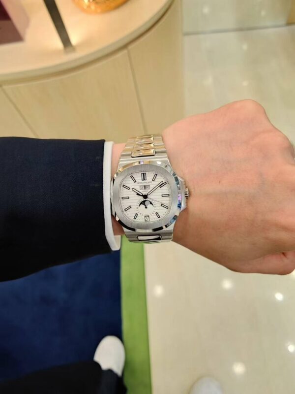 Patek Philippe Nautilus 5726 White