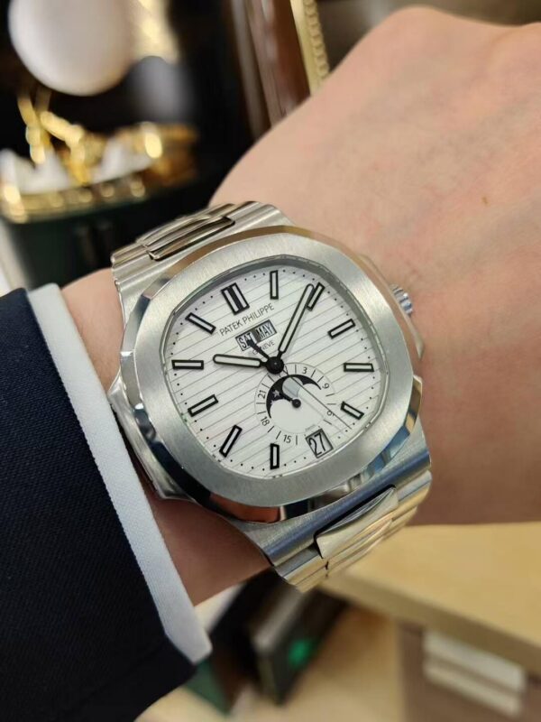 Patek Philippe Nautilus 5726 White
