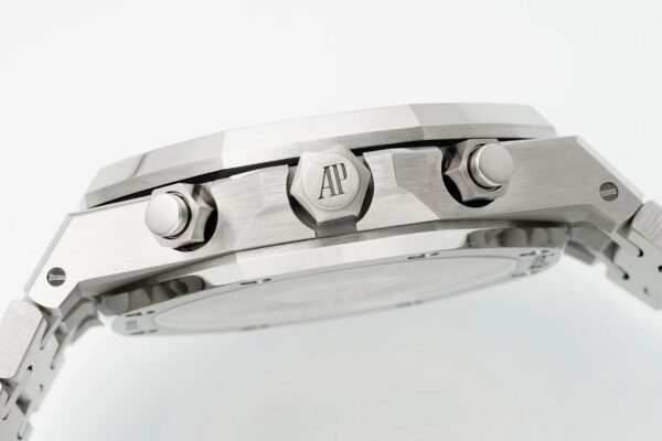 Audemars Piguet Royal Oak 26240