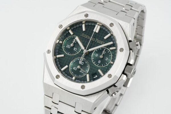 Audemars Piguet Royal Oak 26240