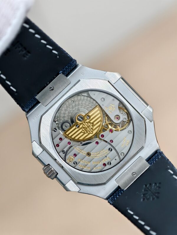 Patek Philippe Nautilus 5822
