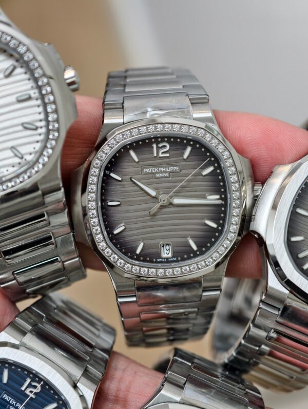 Patek Philippe Nautilus 7118
