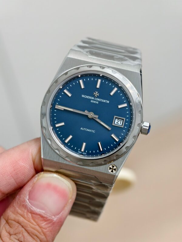 Patek Philippe Overseas 4200
