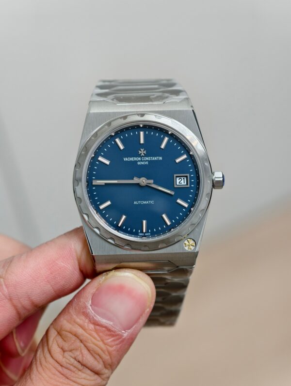 Patek Philippe Overseas 4200