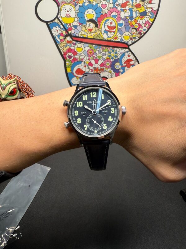 Patek Philippe Calatrava 5524 Blue