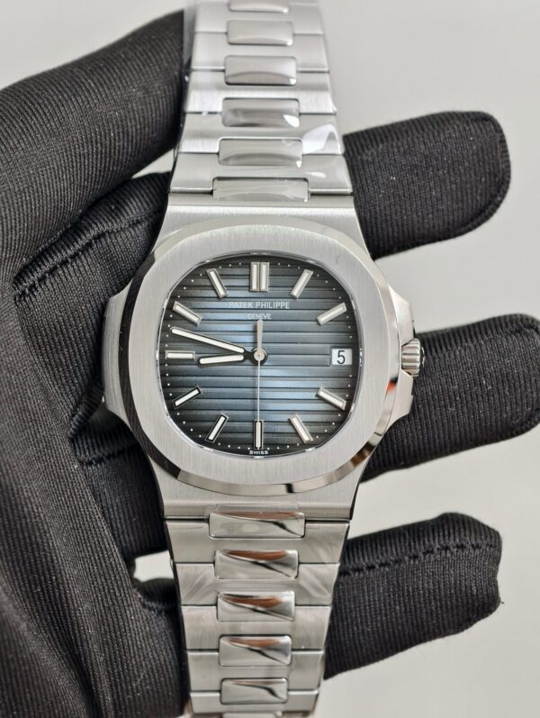 Patek Philippe Nautilus 5711A Blue