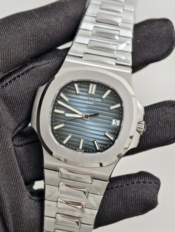 Patek Philippe Nautilus 5711A Blue