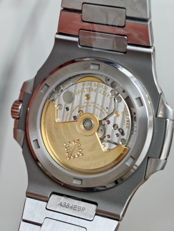a1765527799805_0475-1.jpg Patek Philippe Nautilus 5711 Green
