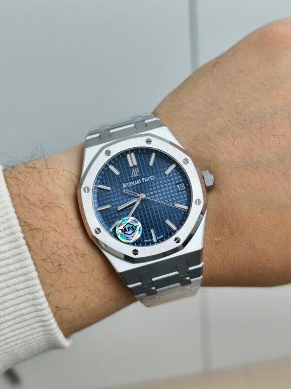 Audemars Piguet Royal Oak (ROYAL OAK) Blue