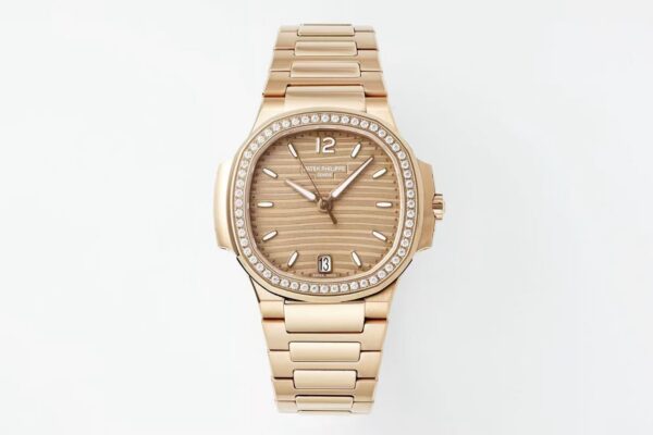 Patek Philippe Nautilus 7118 White