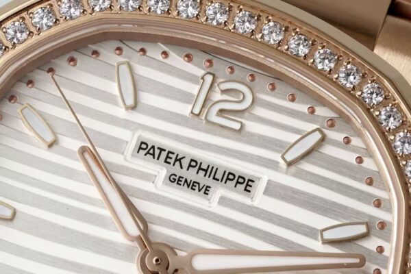 Patek Philippe Nautilus 7118 White