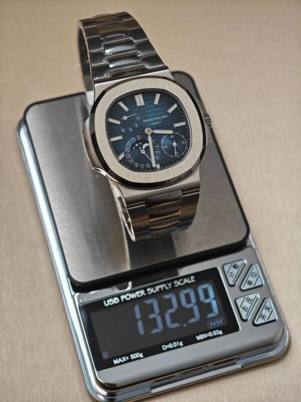Patek Philippe Nautilus 5712A