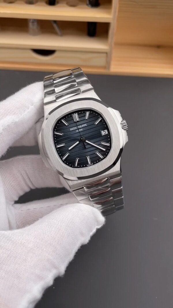 Patek Philippe Nautilus 5711