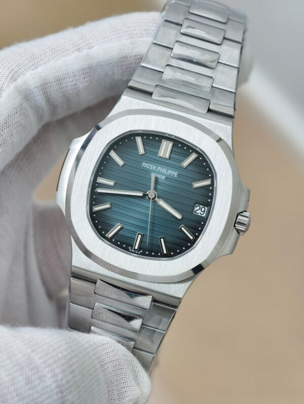 Patek Philippe Nautilus 5711A Blue