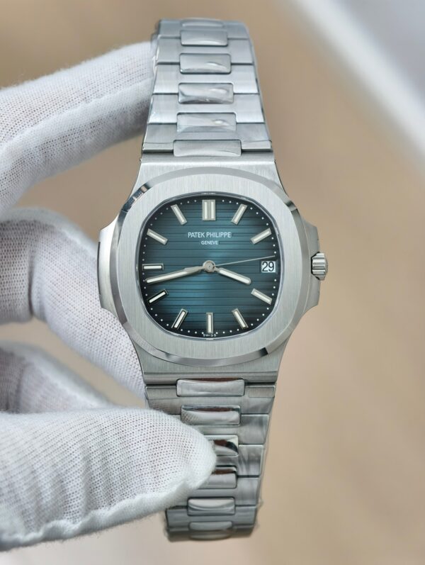 Patek Philippe Nautilus 5711A Blue