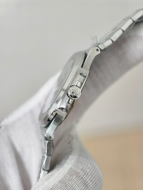 Patek Philippe Nautilus 5711A Blue