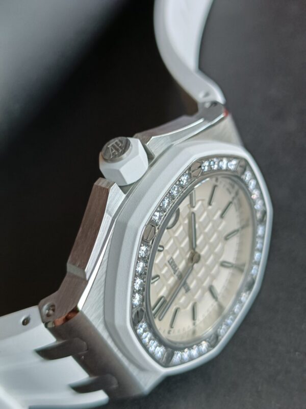 Audemars Piguet Royal Oak Offshore (ROYAL OAK) White