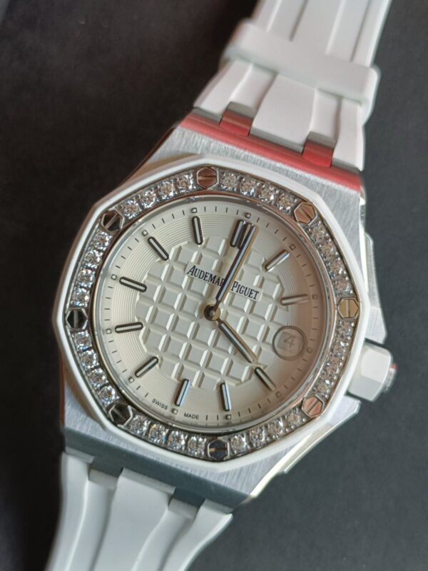 Audemars Piguet Royal Oak Offshore (ROYAL OAK) White