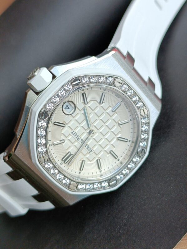 Audemars Piguet Royal Oak Offshore (ROYAL OAK) White