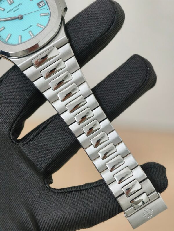 Patek Philippe Nautilus 5711A