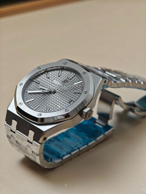 Audemars Piguet Royal Oak 15500 Gray