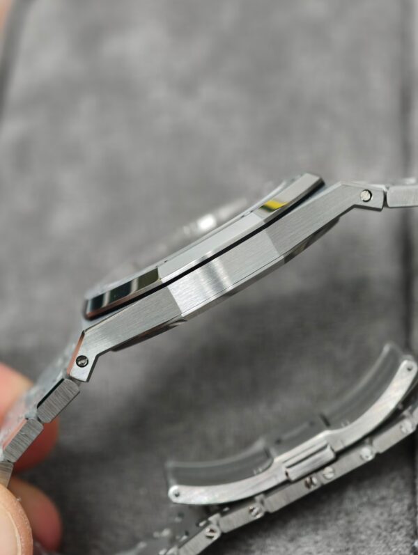 Audemars Piguet Royal Oak (ROYAL OAK) Blue