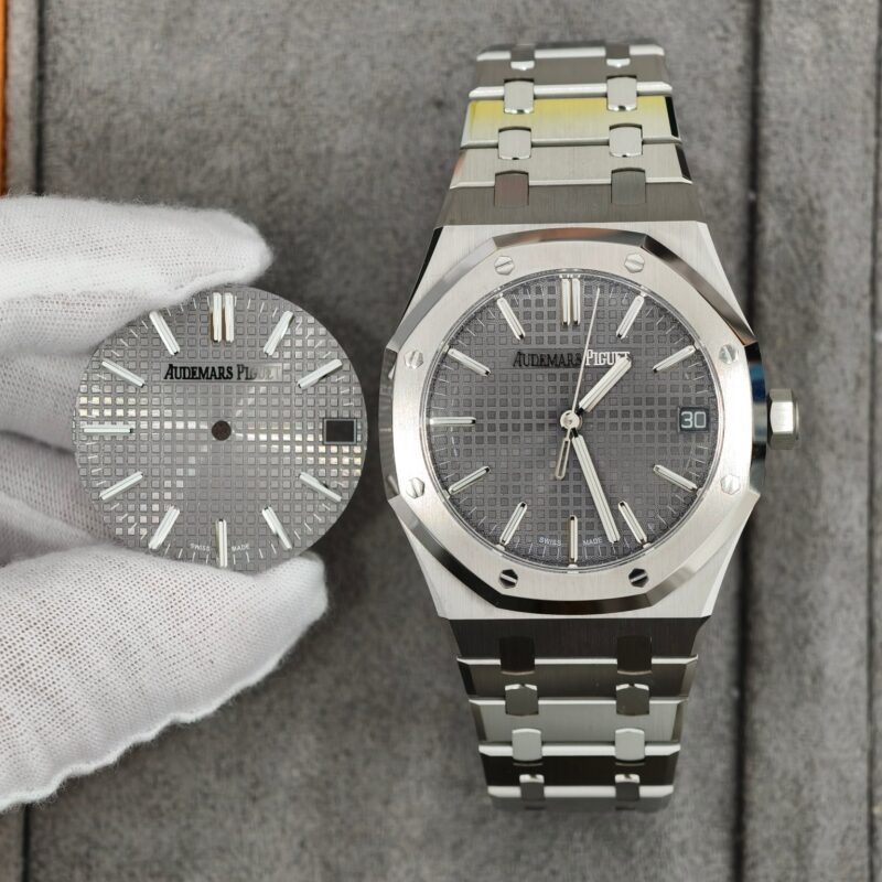 Audemars Piguet Royal Oak Gray