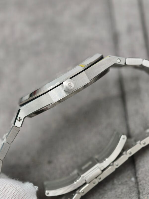 Audemars Piguet Royal Oak (ROYAL OAK)