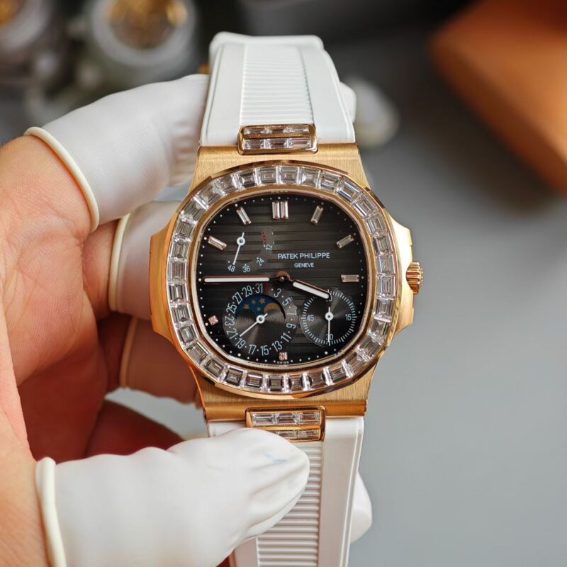 a1776158161281_6446-4.jpg Patek Philippe Nautilus 21600 Blue