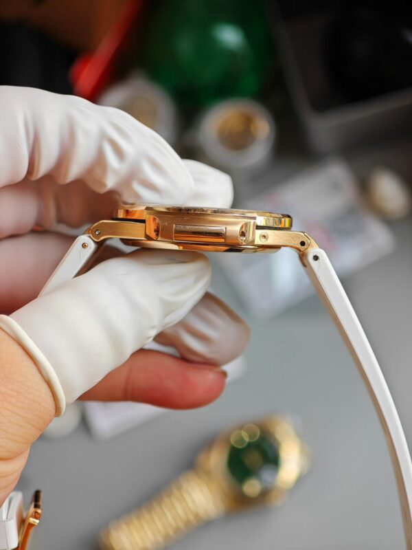 Patek Philippe Nautilus 21600 Blue