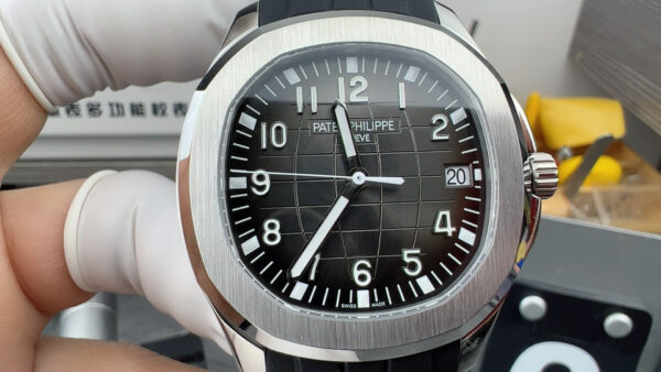cmp_i1740032497169_4344_0_1-1.jpg Patek Philippe Aquanaut (AQUANAUT) Black