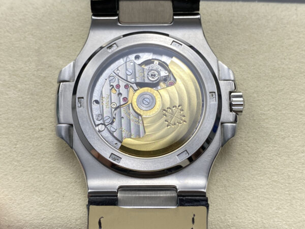 cmp_i1745173446569_7841_0_6-1.jpg Patek Philippe Nautilus 5711/1A