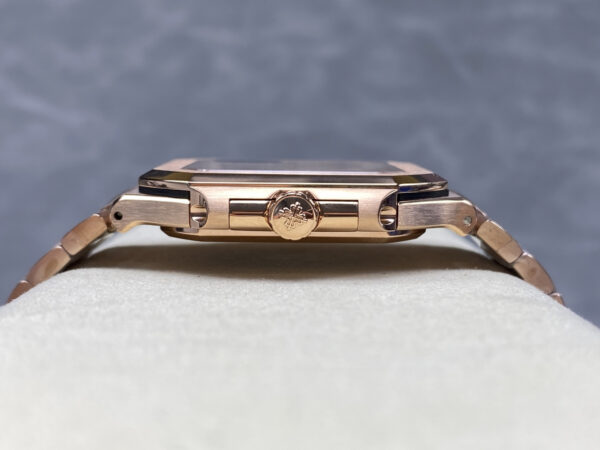 Patek Philippe Watch 5821