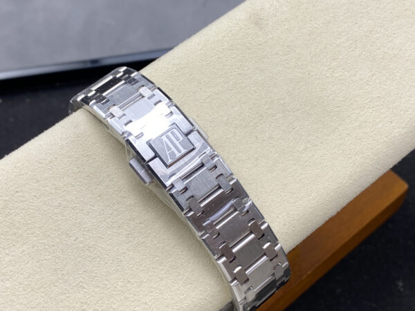 Audemars Piguet Royal Oak 15202 Yellow