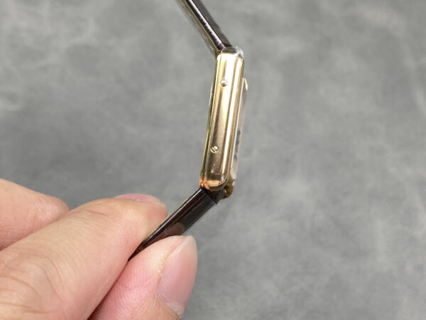 Cartier Tank (TANK)